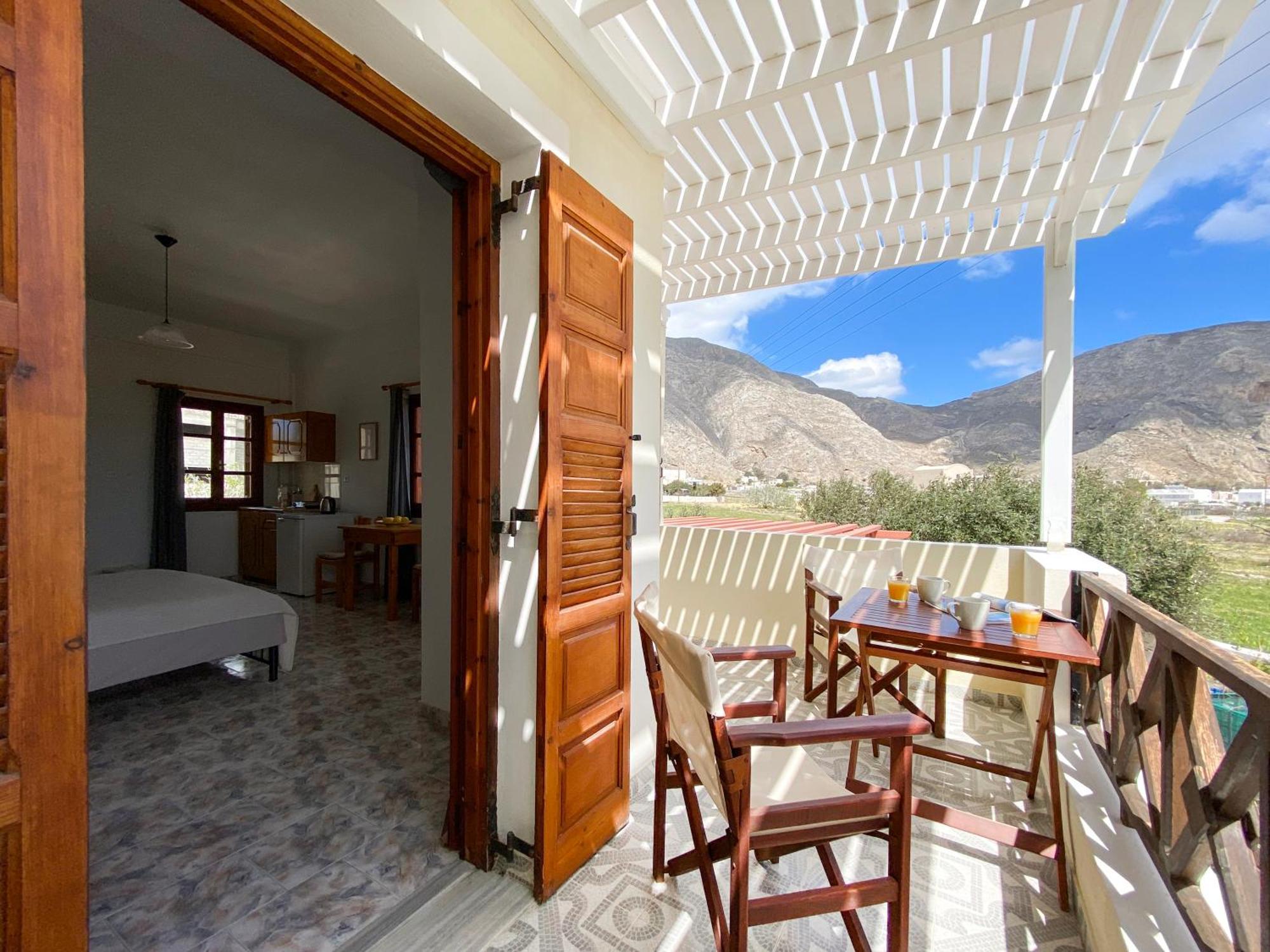 Almyra Villa Perissa  Oda fotoğraf