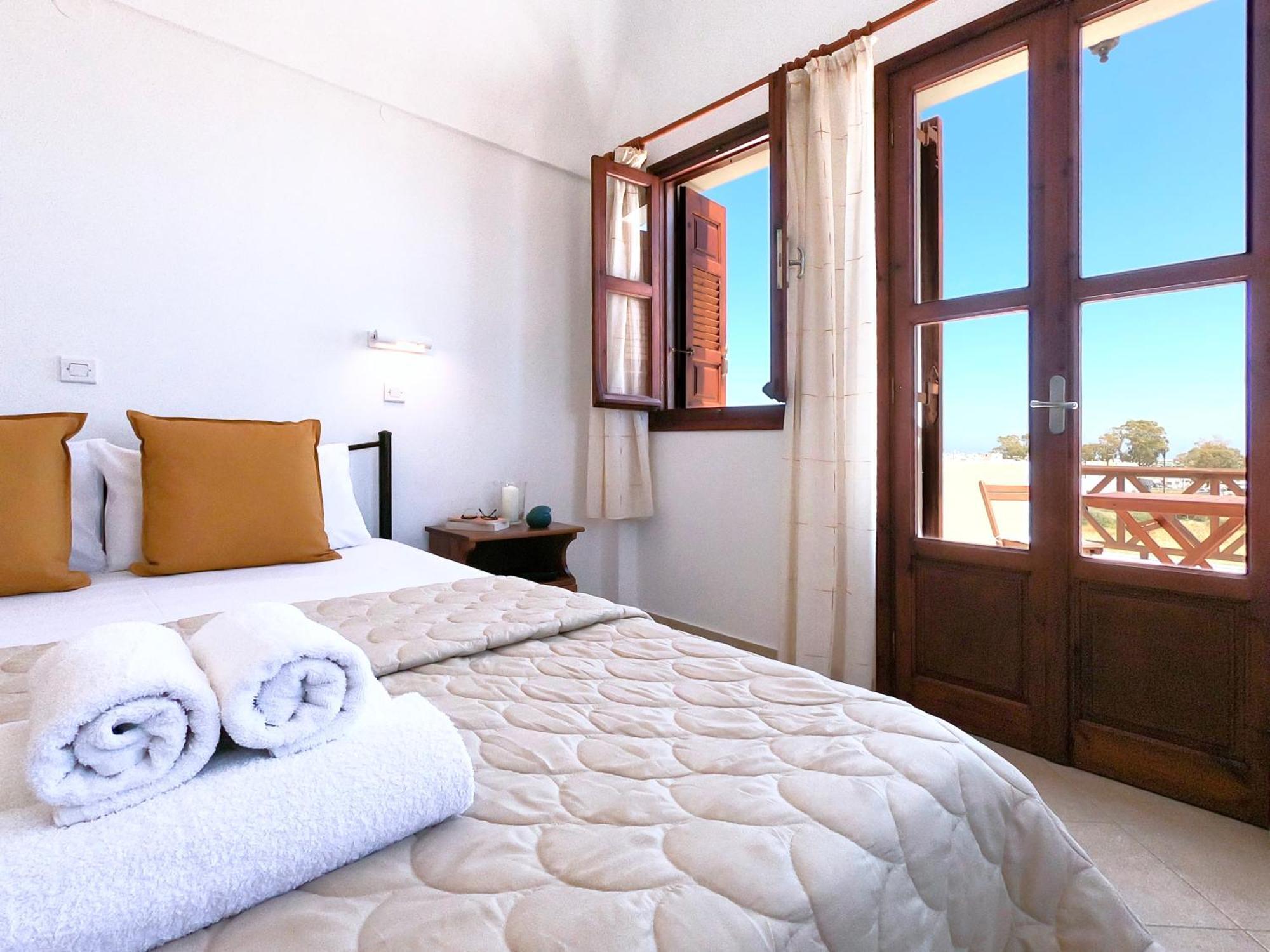 Almyra Villa Perissa  Dış mekan fotoğraf