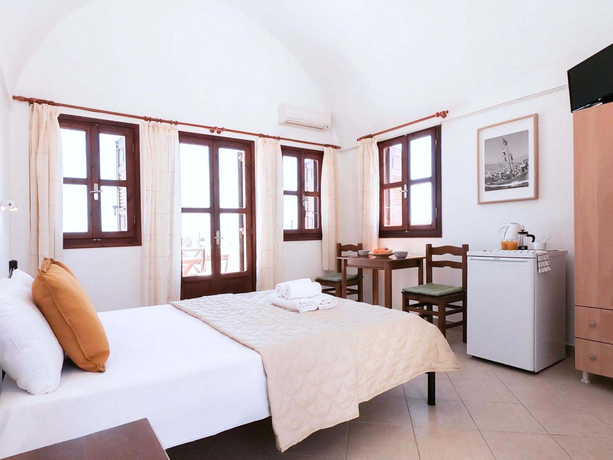Almyra Villa Perissa  Oda fotoğraf
