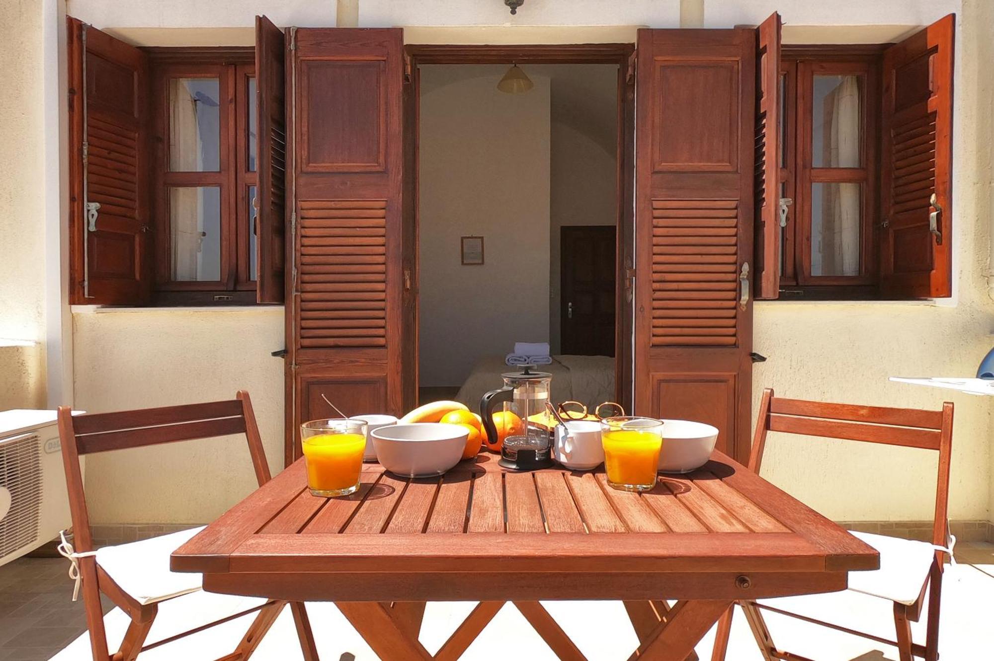 Almyra Villa Perissa  Oda fotoğraf