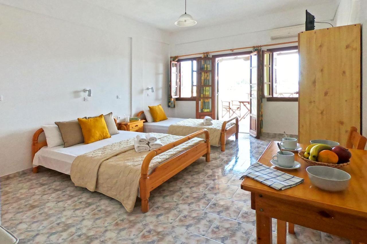 Almyra Villa Perissa  Dış mekan fotoğraf